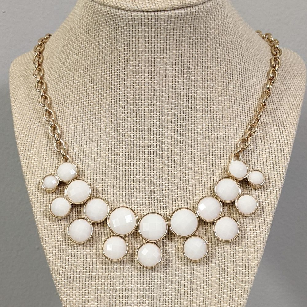 Faceted off white and gold toned Bib Cappagallo Necklace